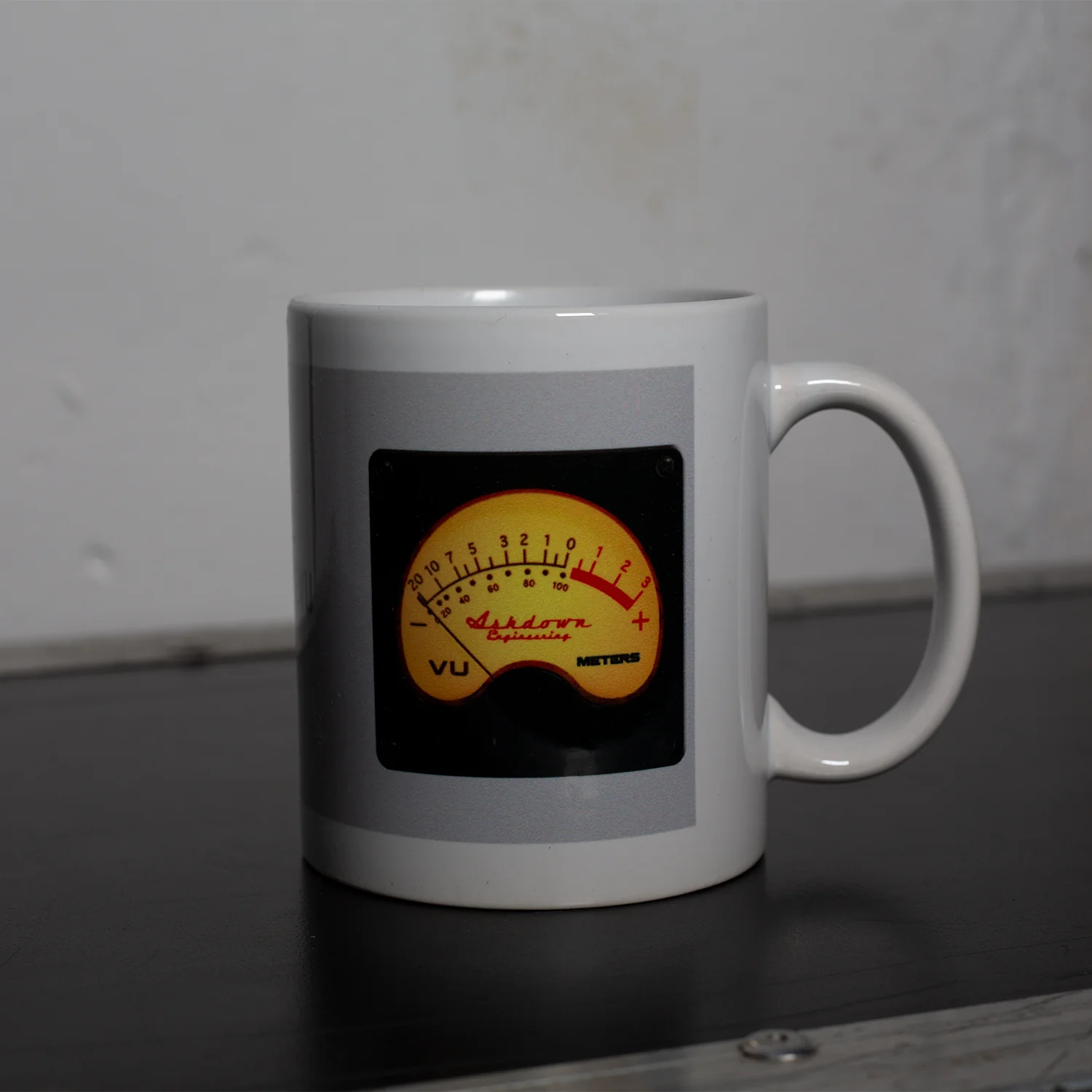 Ashdown VU Mug - Image 3